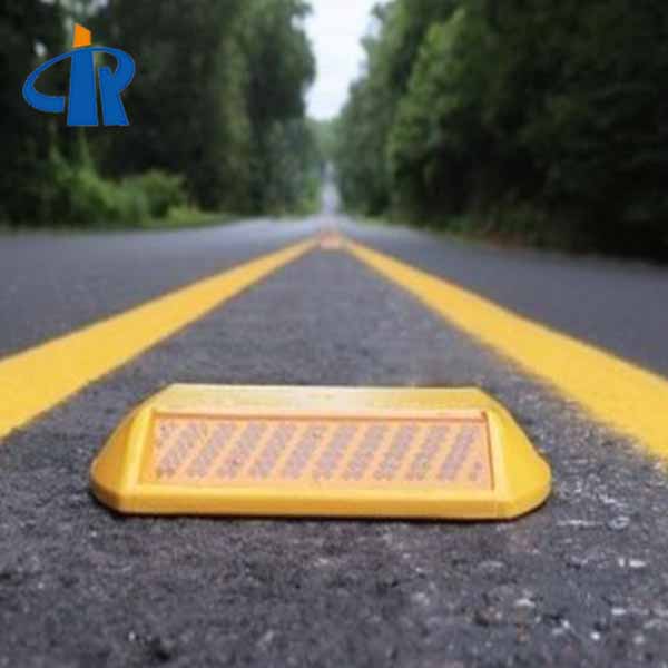<h3>2021 Embedded useful solar road stud reflector For Motorway</h3>
